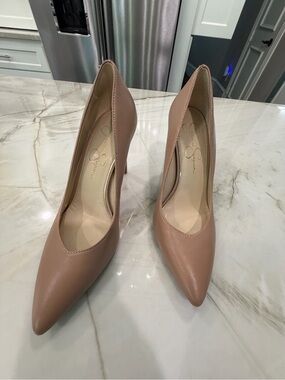 Jessica Simpson Blush Pointed-Toe Leather Pumps